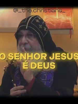 The cover image shows a man in religious attire, likely a priest, giving a hand gesture. Text overlays with a yellow gradient reading "O SENHOR JESUS É DEUS". The background has faded colors which suggests an interior.