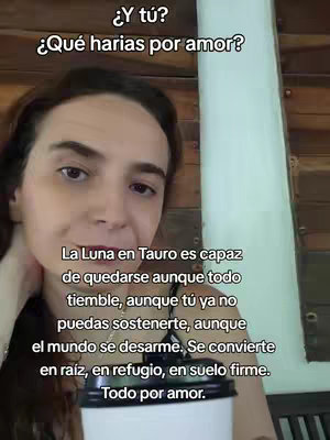 A selfie-style video cover image showing a woman with medium-length hair. She holds a coffee cup in her hands. The background is blurred, showing a wooden structure. Text overlays at the top ask, "¿Y tú?, ¿Qué harías por amor?" Additional text further down the image expands on the theme of love and commitment.