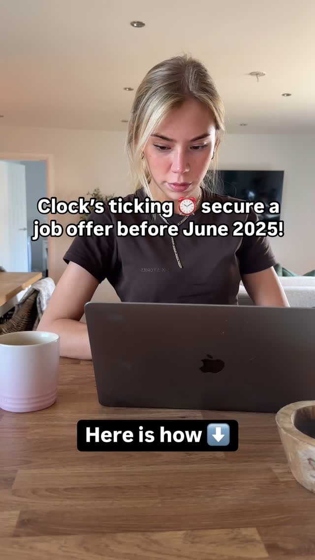 A young woman with blonde hair is sitting at a wooden table, working on a laptop. The scene is lit with natural light creating a bright and inviting setting. Text overlays and a timer graphic are added to the image to grab viewer attention.