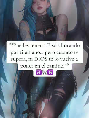 An AI-generated image of a woman with blue hair and black wings, set against a blurred background. The woman is wearing a dark outfit and has tattoos on her arm. A white speech bubble with text in Spanish dominates the lower portion of the image, and behind the woman is a blue and white effect that adds depth to the image.