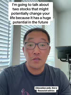 A medium shot featuring a man with glasses looking directly at the camera. Above him, a text overlay provides a hook, and the bottom of the screen displays a disclaimer.