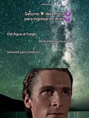 The image features a medium close-up of a man's face against a background of a starry night, an overlay of text in Spanish, and a text overlay. The man's facial expression is one of serious contemplation, his eyes gazing upwards. The background showcases a dark, deep space filled with tiny, sparkling stars and a luminous streak resembling a galaxy or a large nebula. The text in the image describes astrological events in Spanish as part of the video's hook.