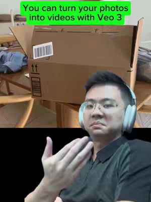 A man in glasses and headphones is shown in a split with an open cardboard box behind him. A green bar at the top has the text hook.