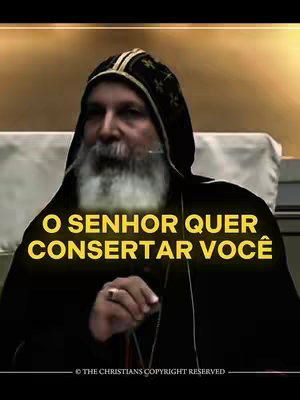 The image shows a man with a long white beard wearing a black hood. Overlaid on the image is yellow text that reads: O SENHOR QUER CONSERTAR VOCÊ.