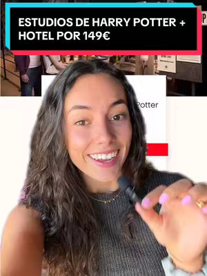 A young woman with dark hair smiles at the camera, holding a microphone. The background includes a blurred image and text overlay that reads 'ESTUDIOS DE HARRY POTTER + HOTEL POR 149€'.