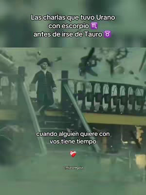 The image shows a scene from a ship, with people on a ship deck, with text overlays in spanish.