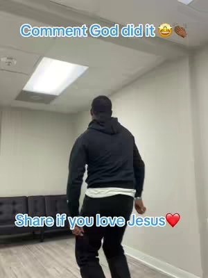 A man, viewed from the back, dances in a room, showcasing a casual outfit. Text overlays prompt audience interaction.