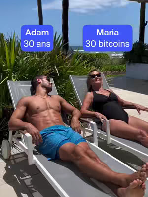 Two people, a man and a woman, are lounging on beach chairs in the sun. The man, shirtless with blue shorts, is on the left. The woman, wearing a black swimsuit and sunglasses, is on the right. Text overlays in blue rectangles above them state 'Adam, 30 ans' and 'Maria, 30 bitcoins' respectively.