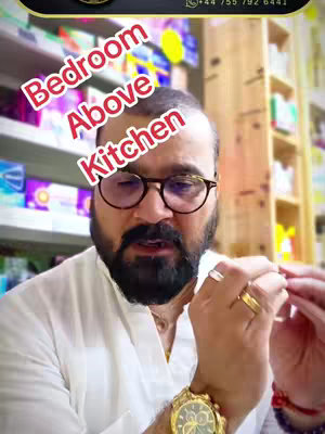 A man with glasses and a beard is the central focus of the image, set against a backdrop of shelves. Text overlay highlights the video's topic.