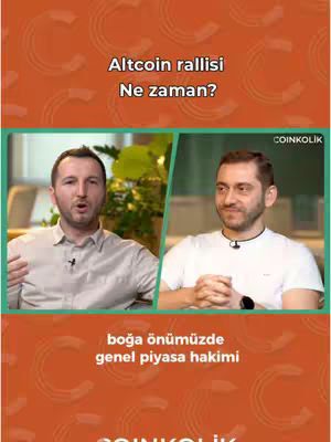 The image is split into three sections. The top section has a burnt orange background with a white text overlay asking, "Altcoin rallisi Ne zaman?" which translates to "When will the Altcoin rally happen?". The center section displays a split-screen with two men in front of an indistinct background. The man on the left is wearing a light button-down shirt and gesturing with his hands. The man on the right is wearing a white t-shirt and has a microphone on. The bottom section has the same orange background as the top with white text, including the text, "boğa önümüzdde genel piyasa hakimi" written in Turkish.
