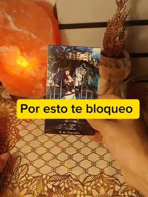 The cover image shows a hand holding a tarot card, with a yellow rectangle overlay containing text. In the background, there is a background with a decorative pattern.